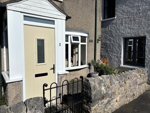 Exterior detail - 2 Bed in Warton (oc-b31819) (Warton)