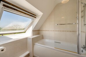 Towels - 2 Bed in Shipham (oc-s31934) (Shipham)