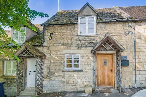 2 Bed in Winchcombe (oc-t32023)