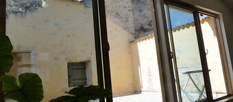 Gite Andraut – Bazas: Spacious Apartment in the Heart of the Medieval Town