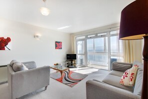 TV - 2 Bed in Langland (oc-hh1424) (Newton)