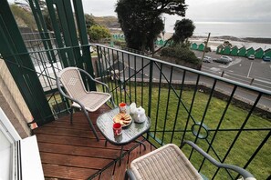 Property grounds - 1 Bed in Langland (oc-hh147) (Newton)