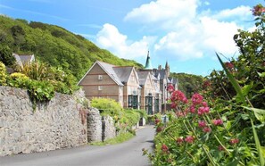 Property grounds - 1 Bed in Langland (oc-hh147) (Newton)