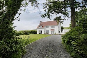 Exterior - 3 Bed in Nicholaston (oc-hh676) (Penmaen)