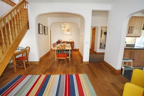 Dining - 3 Bed in Overton (oc-hh2103) (Port Eynon)