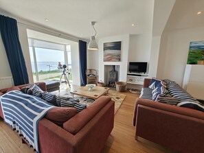 TV, fireplace - 3 Bed in Craster (oc-c25115) (Dunstan)