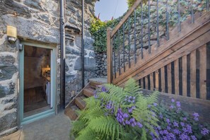 Property grounds - 1 Bed in Harlech (oc-t32043) (Harlech)
