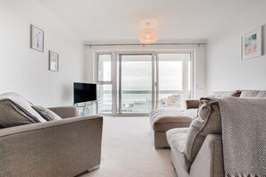 TV - 2 Bed in Langland (oc-hh1426) (Newton)
