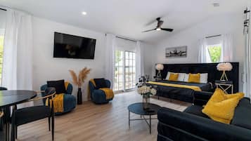 1 bedroom, desk, WiFi, bed sheets