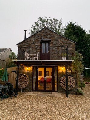 Exterior - 2 Bed in Jeffreyston (oc-pw9167) (Jeffreyston)