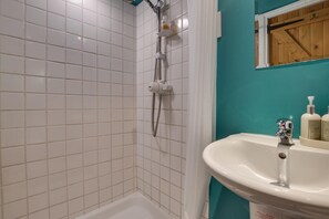 Hair dryer, towels - 2 Bed in Aldeburgh (oc-3al) (Aldeburgh)