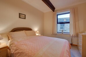 مكواة/لوح كي وملاءات أسرّة