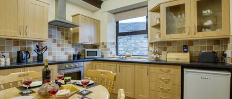 Microonde, forno, pentole/stoviglie/utensili