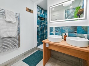 Towels - 1 Bed in Beadnell (oc-s32097) (Beadnell)