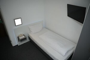 Single Room | Desk, laptop workspace