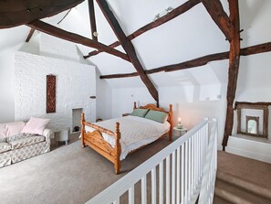 Televisión, chimenea