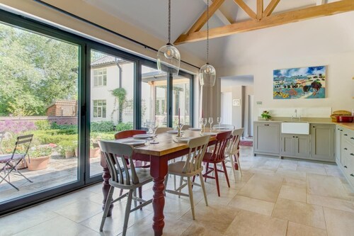 4 Bed in Walpole (oc-brof)