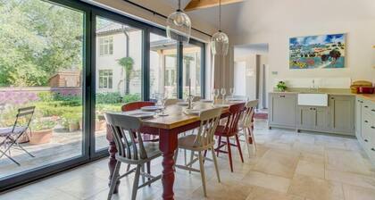 4 Bed in Walpole (oc-brof)