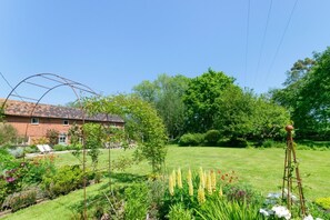 Property grounds - 4 Bed in Walpole (oc-brof) (Walpole)