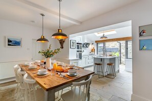 Dining - 4 Bed in Masham (oc-w32087) (Masham)