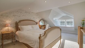 3 Schlafzimmer, Bügeleisen/Bügelbrett, Reisekinderbett, kostenloses WLAN