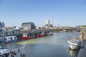 Marina - 2 Bed in Whitstable (oc-p32035) (Whitstable)