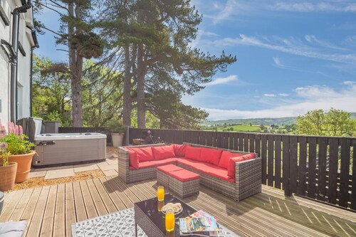 3 Bed in Llysfaen (oc-t32226)