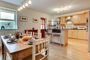 Dining - 3 Bed in Hawes (oc-ds967) (Hawes)