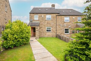 Exterior - 3 Bed in Hawes (oc-ds967) (Hawes)