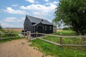 Exterior - 1 Bed in Wickhambrook (oc-tosh) (Wickhambrook)