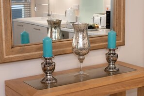 Interior - 1 Bed in Whitby (oc-w503) (Whitby)