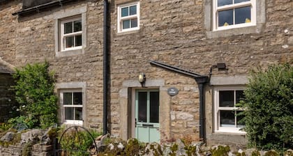 2 Bed in Thwaite (oc-ds946)