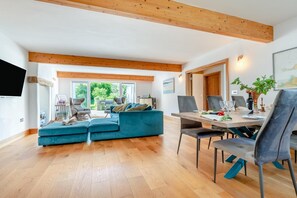 Interior - 3 Bed in St. Teath (oc-o32209) (Saint Teath)