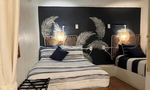 Tripla Deluxe | Con stile personalizzato, con arredamento individuale, Wi-Fi gratuito