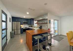 Fridge, microwave, oven, stovetop - Modern Oakland Park Retreat Near Beach & Dining (Oakland Park)