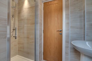 Hair dryer, towels - 5 Bed in Fryup Dale (oc-wa291) (Danby)