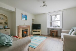 TV, fireplace - 3 Bed in Marazion (oc-smccbl) (Marazion)