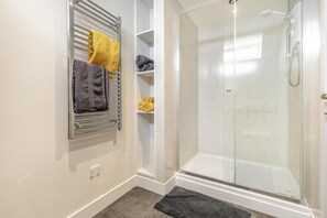 Hair dryer, towels
