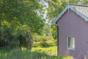 Property grounds - 2 Bed in Kettlestone (oc-t32268) (Little Snoring)