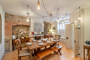 Dining - 4 Bed in Alnwick (oc-g32272) (Alnwick)