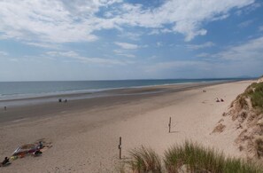 Beach - 2 Bed in Barmouth (oc-wah699) (Talybont)