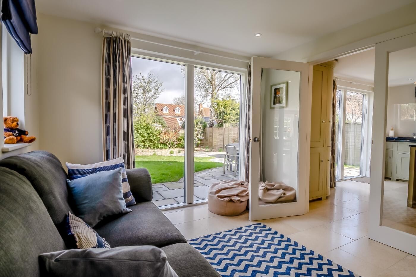 تلفزيون، مدفأة