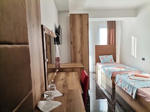 Twin Room, Balcony, Mountain View | Free WiFi - Hotel ema (TETOVO)