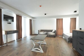 Deluxe Double Room, Mountain View | Free WiFi - Hotel ema (TETOVO)