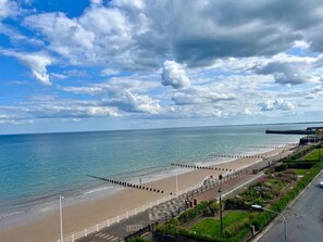 Beach - 3 Bed in Bridlington (oc-o32010) (Bridlington)