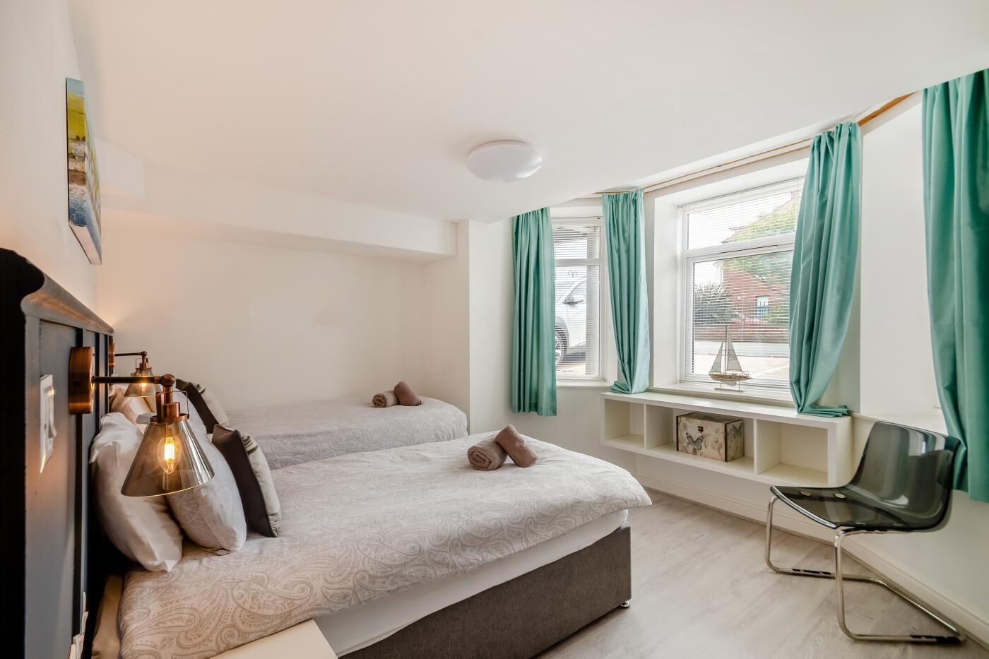 Iron/ironing board, free WiFi, bed sheets