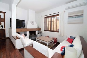 TV, fireplace, stereo, offices