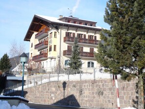 Esterni