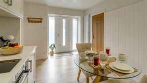 Unclassified image, 3 of 23, button - 1 Bed in Dalston (oc-s32206) (Dalston)