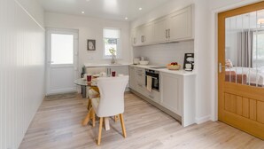 Unclassified image, 5 of 23, button - 1 Bed in Dalston (oc-s32206) (Dalston)